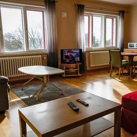 아파트 Large, Comfortable, Quiet - Luxury Minutes From Old Town 탈린